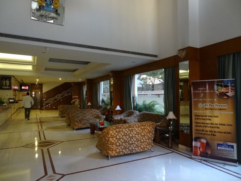 Hotel J P Cordial Bangalore Esterno foto