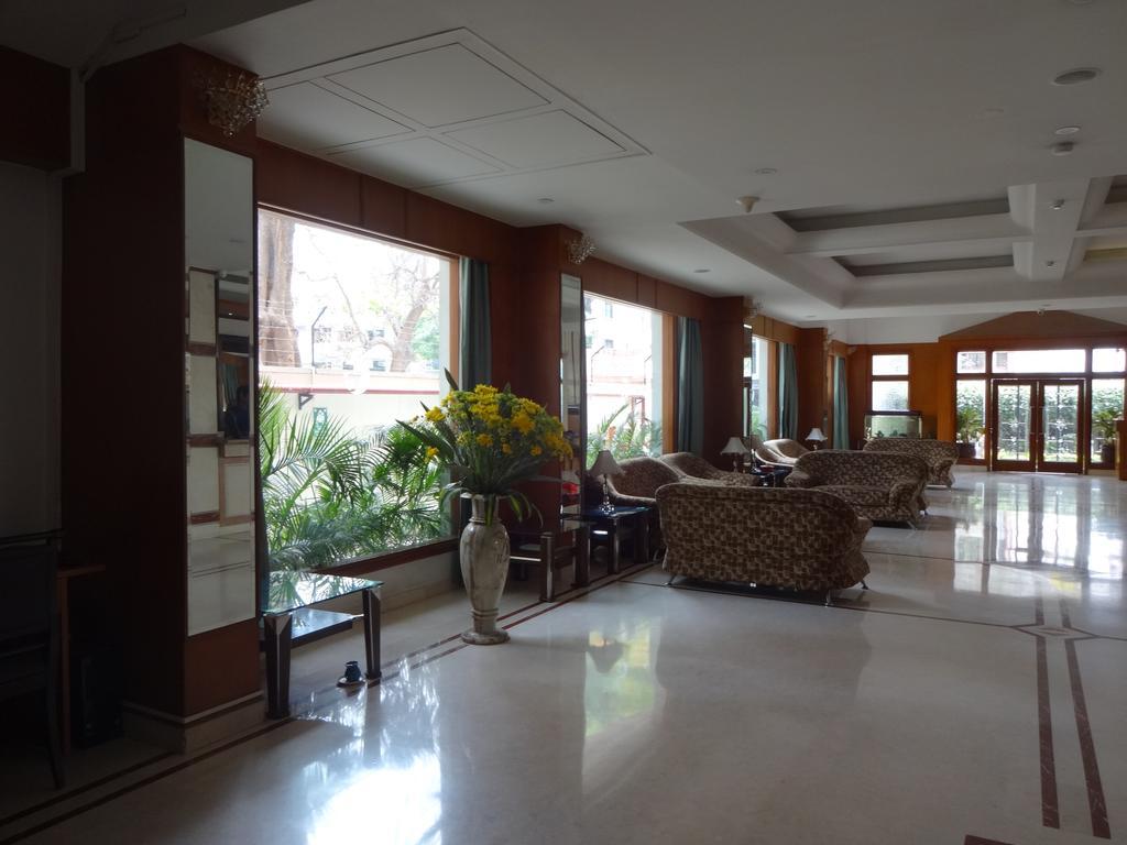 Hotel J P Cordial Bangalore Esterno foto